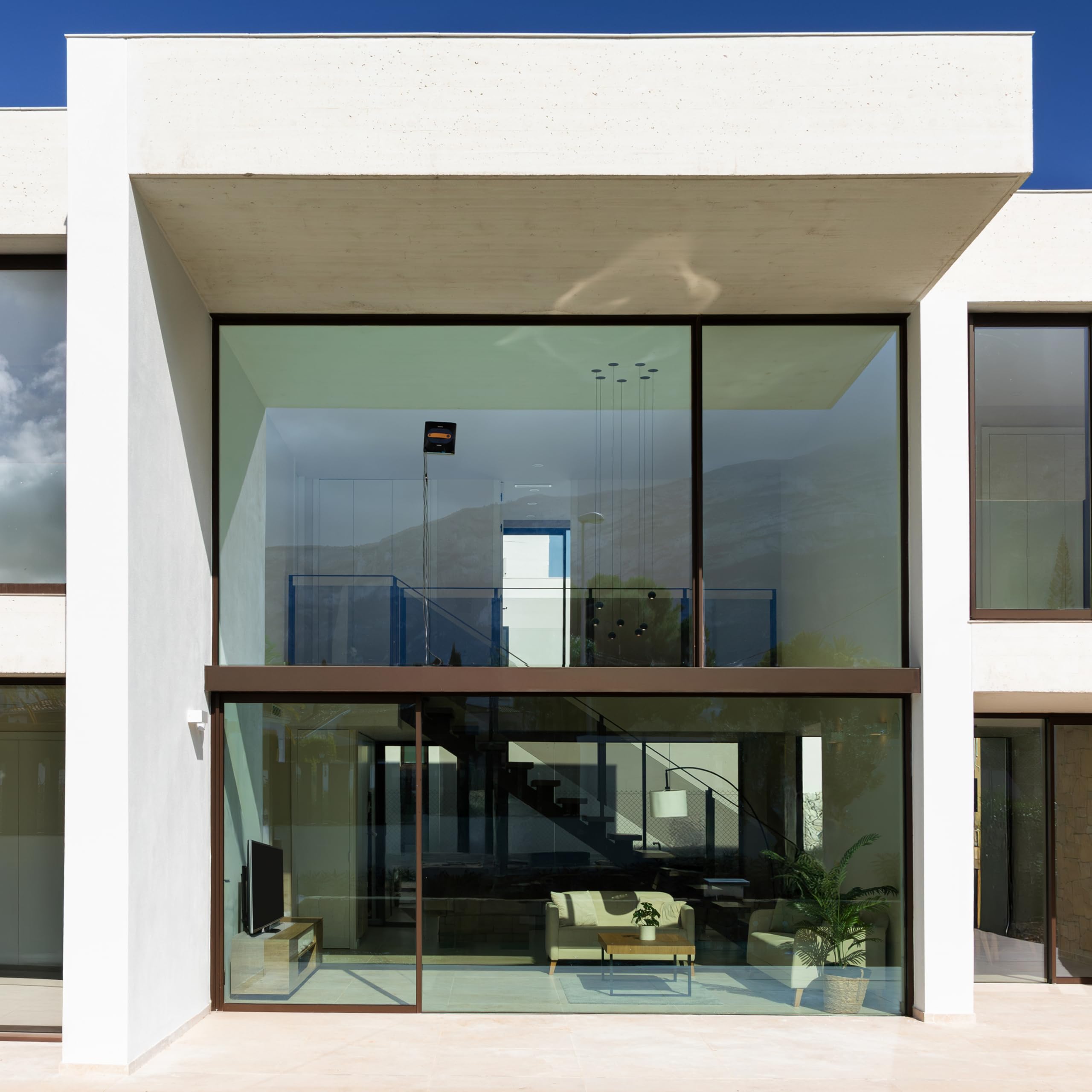 cecotec-conga-windroid-1390-fensterputzroboter-doppel-spray-app image 8